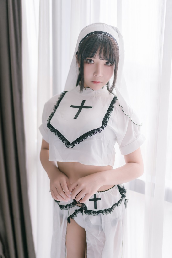 抱走莫子aa – 纯白修女的圣洁之美