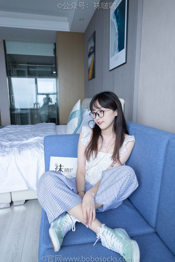 [BoBoSocks袜啵啵]NO.027 稚予- vans、白色棉袜、肉丝[136P+1V／3.35GB]