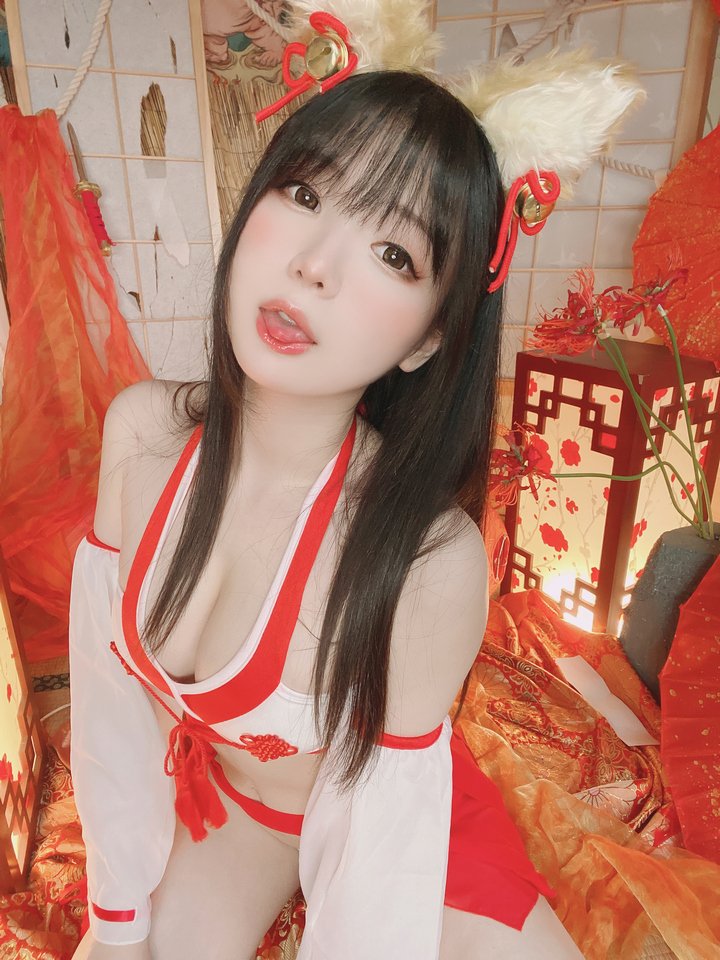 弯弯萌妹Coser@霜月shimo NO.040 きつね巫女さん