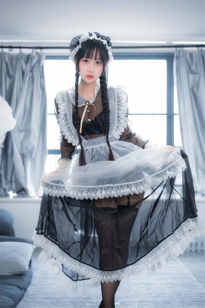 萌芽儿o0 NO.005 – 透明女仆2[27P／185MB]