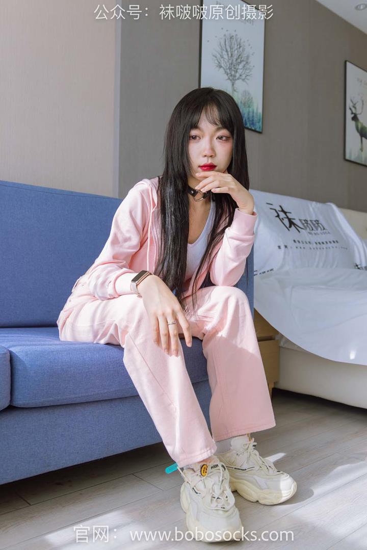 [BoBoSocks袜啵啵]NO.141 周周-运动鞋、白棉袜（自然穿脏）、赤足[140P+1V-5.57G]