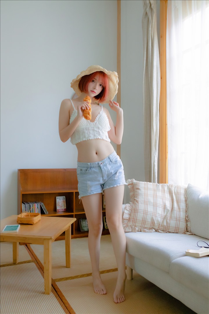 东北妹纸少女coser 疯猫Ss/疯了个猫  VOL.127 茶茶可爱风 [30P-654MB]
