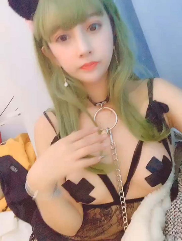 人气Coser 过期米线线喵(米线线sama) VOL.090 米线视频[3V／19.8MB]