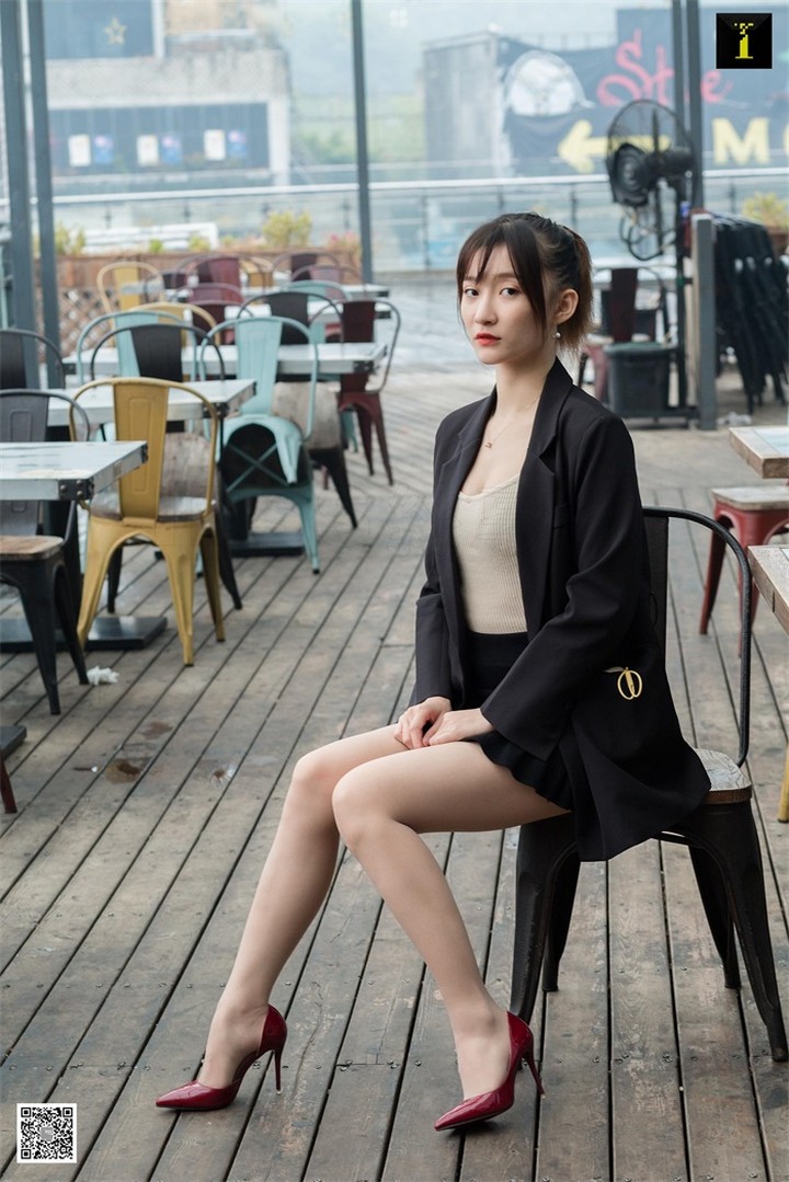 IESS异思趣向 2019.12.19 丝享家641 秋秋《秋领班的午休时间》[94P34.1MB]